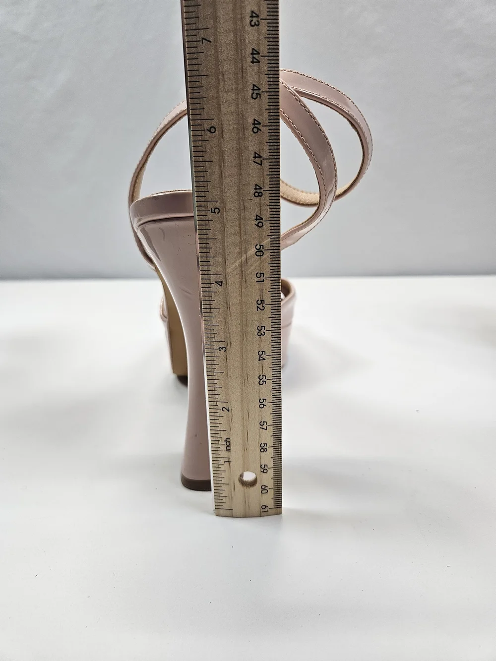 ID Required Quinn Pink Platform Sandals Patent Flared Block Heel Peep Toe 10
